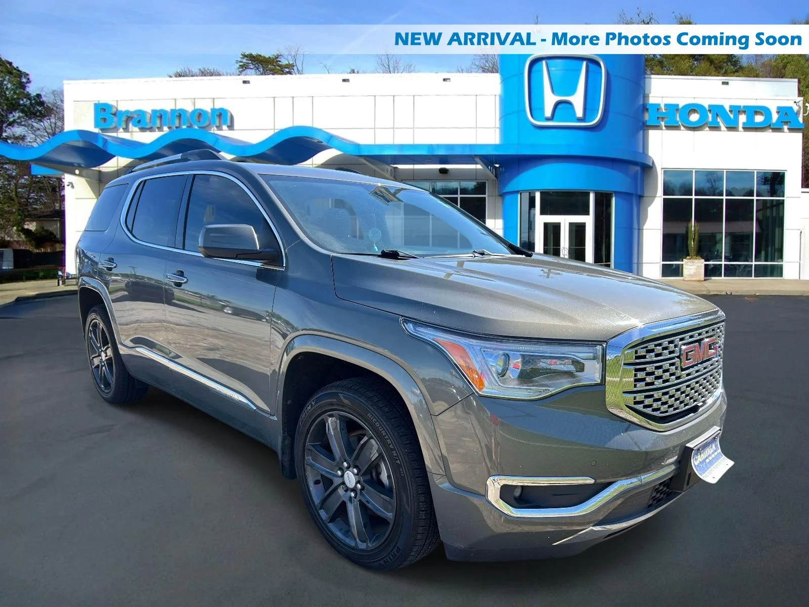 2017 GMC Acadia Denali AWD's photo