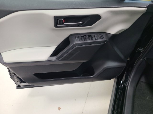 New 2026 Midnight Black Metallic Toyota XLE Premium image 20