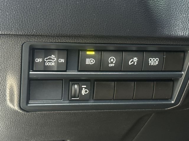 Used 2024 White Toyota SR image 22