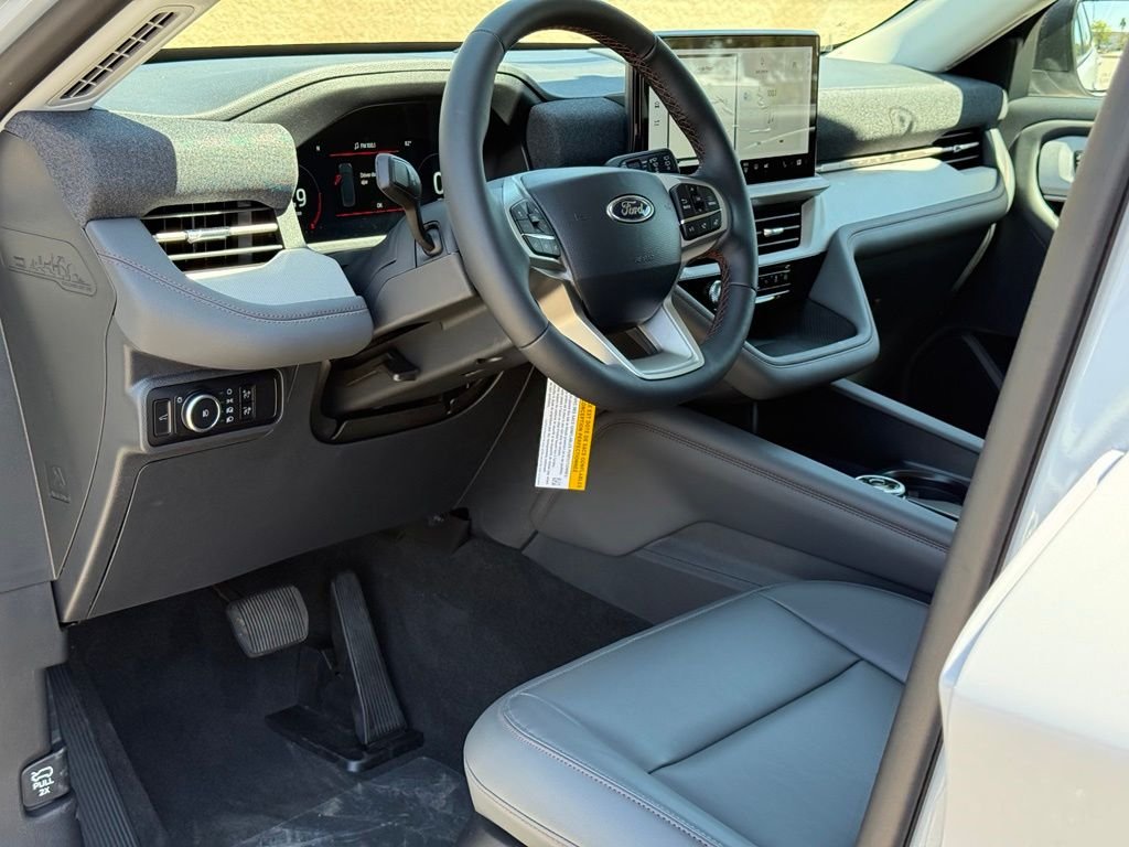 New 2026 Space White Metallic Ford Active image 6