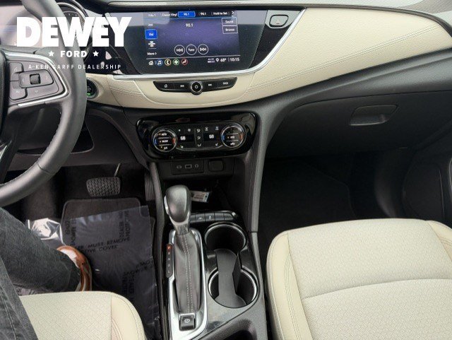Used 2022 Summit White Buick Select image 14