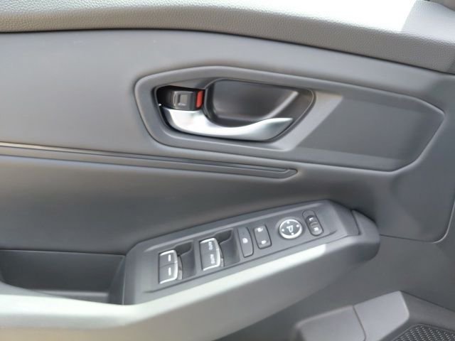 New 2026 Urban Gray Pearl Honda SE image 15