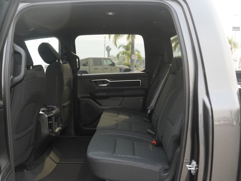 New 2026 Granite Crystal Metallic Clear-Coat Exterior Paint RAM Big Horn/Lone Star image 20