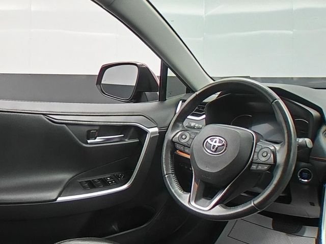 Used 2019 Red Toyota Adventure image 35