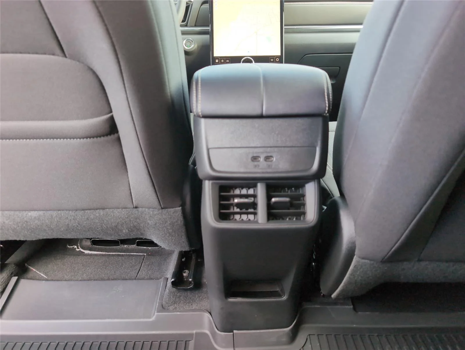 New 2026 Sterling Metallic GMC Elevation image 29