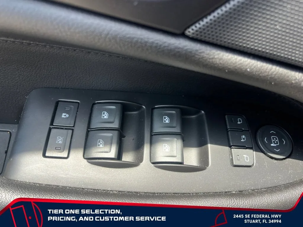 Used 2020 BLACK RAVEN Cadillac Premium Luxury image 14