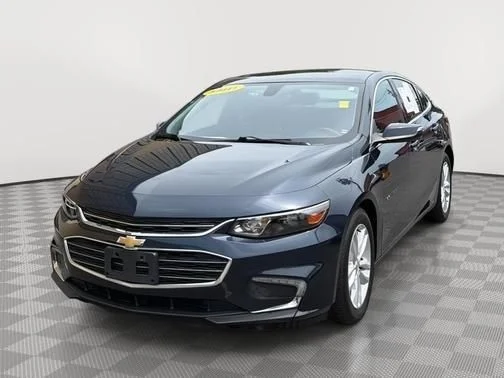 Used 2017 Blue Chevrolet LT image 7