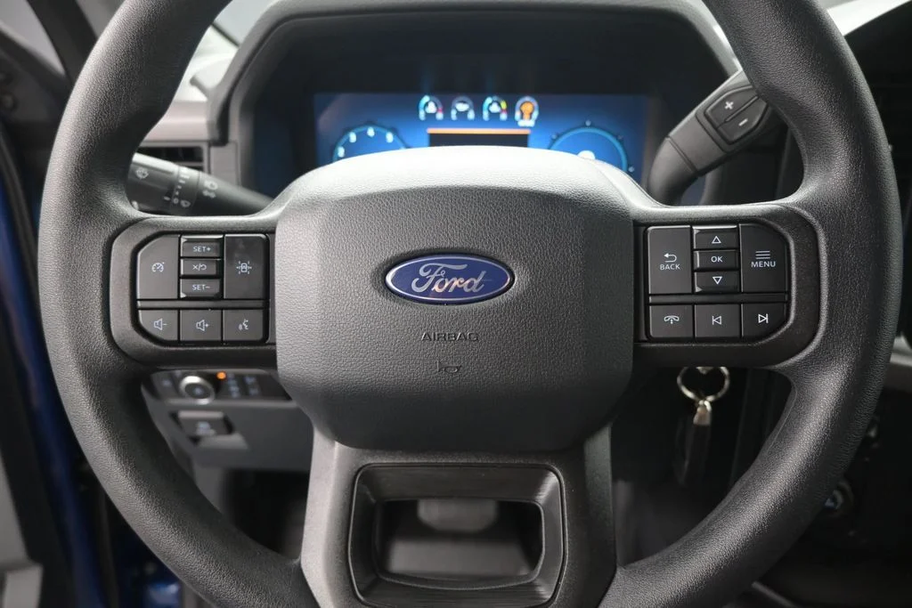 New 2026 Oxford White Ford XLT image 14