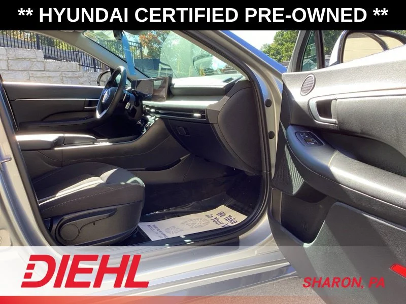 Used 2024 Silver Hyundai SEL image 11