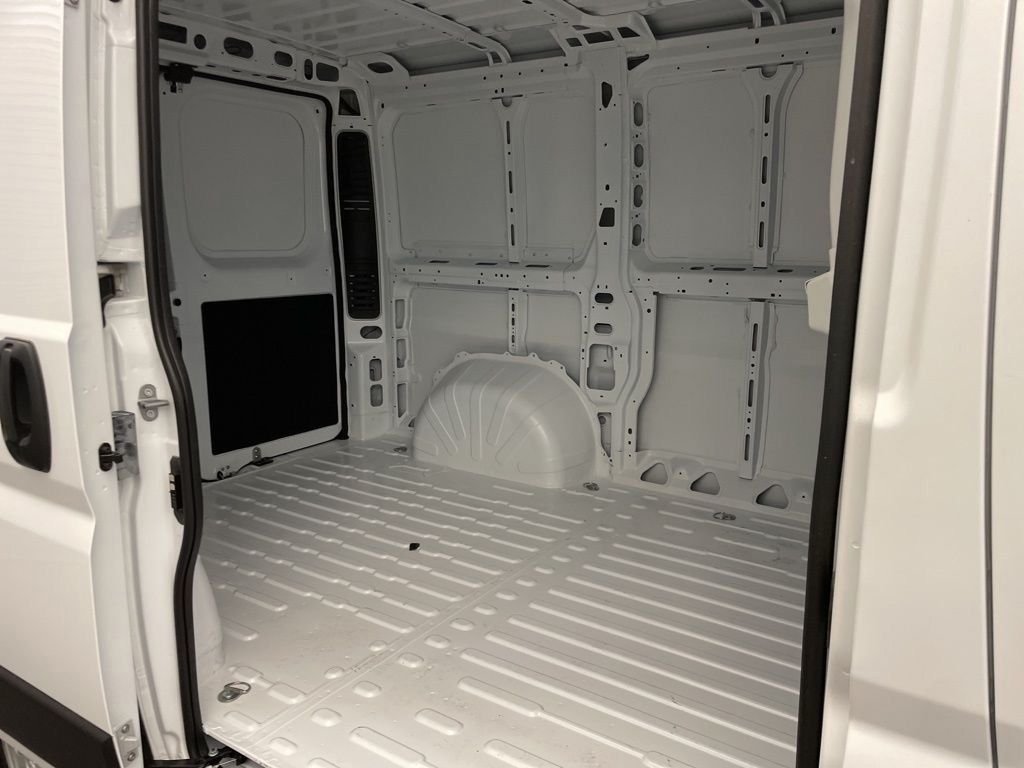 New 2026 Bright White Clear-Coat Exterior Paint RAM Low Roof image 4