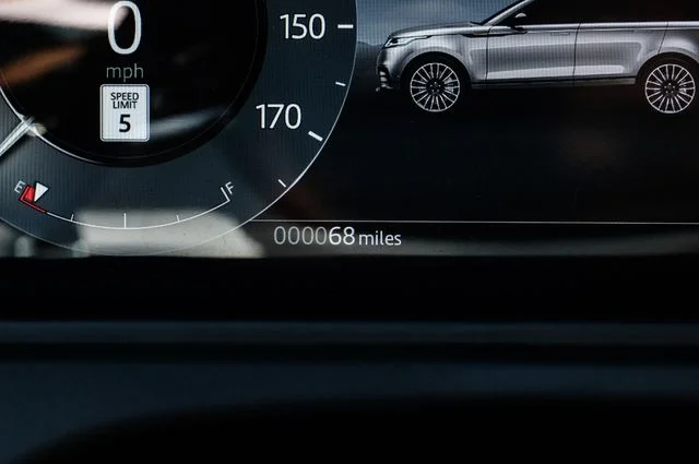 New 2026 Gold Land Rover Dynamic SE image 27