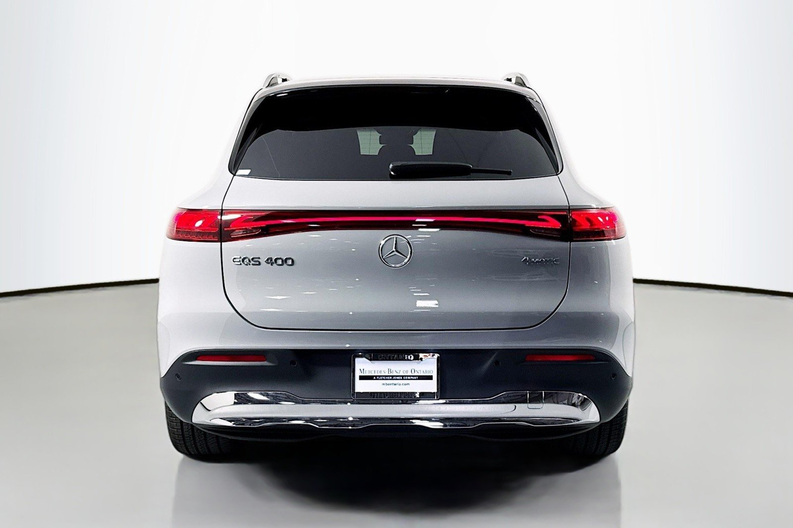 New 2026 MANUFAKTUR Alpine Grey Mercedes-Benz EQS 400 4MATIC® SUV image 3