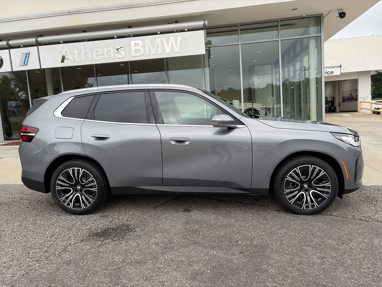 New 2026 Skyscraper Grey Metallic BMW 30 xDrive image 9