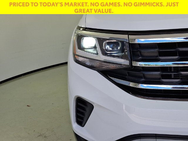 Used 2022 White Volkswagen 3.6L V6 SE w/Technology image 10