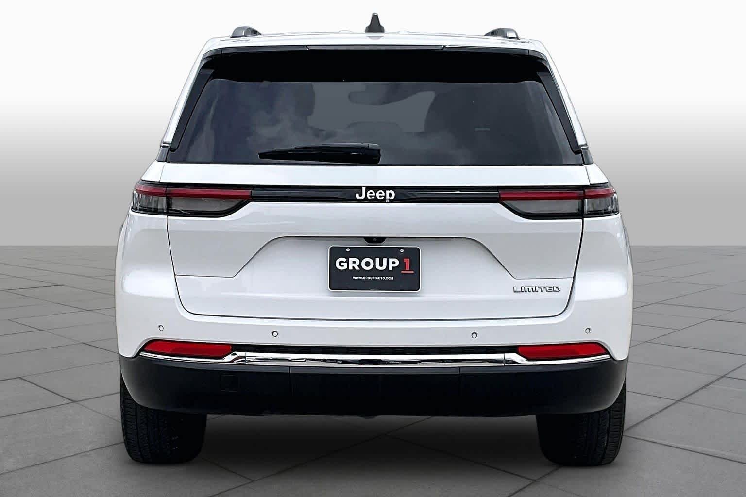 Used 2023 Bright White Clearcoat Jeep Limited image 5