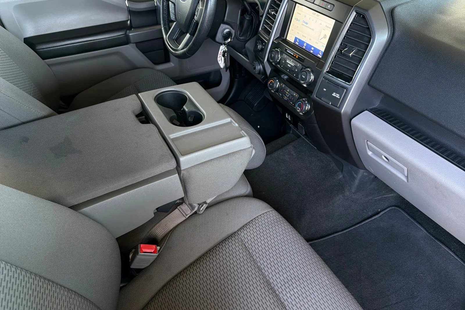 Used 2019 Gray Ford XLT image 17