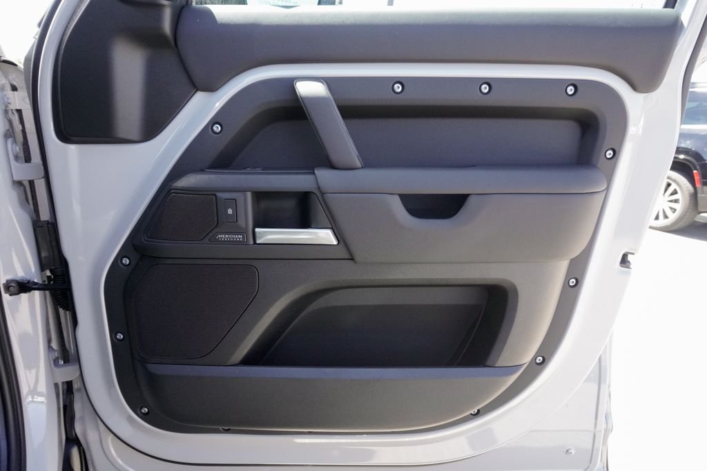 New 2026 Borasco Grey Land Rover X-Dynamic SE image 21