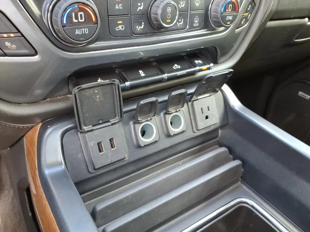 Used 2016 Gray Chevrolet LTZ image 21