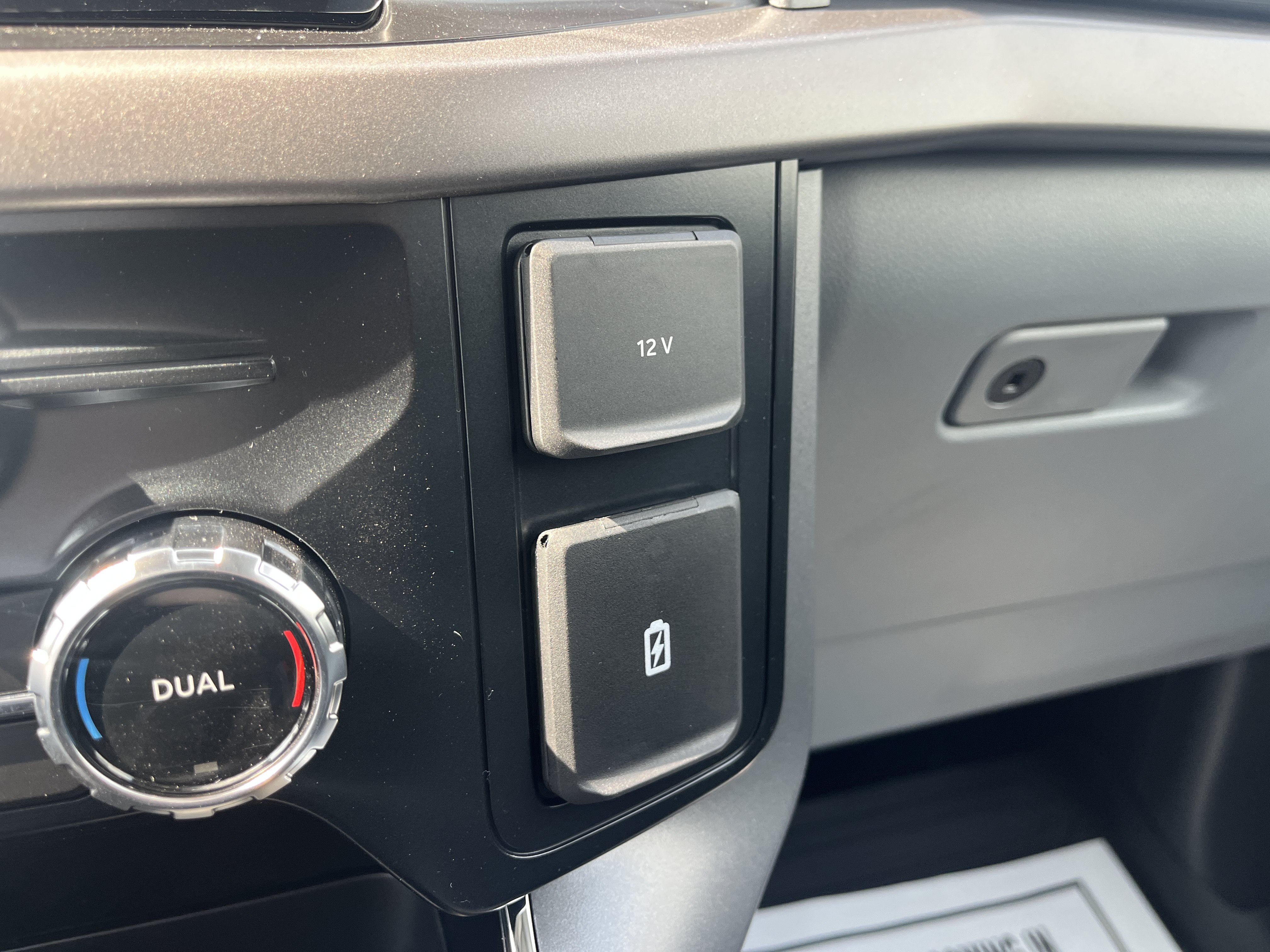 New 2026 Marsh Gray Ford XLT image 25