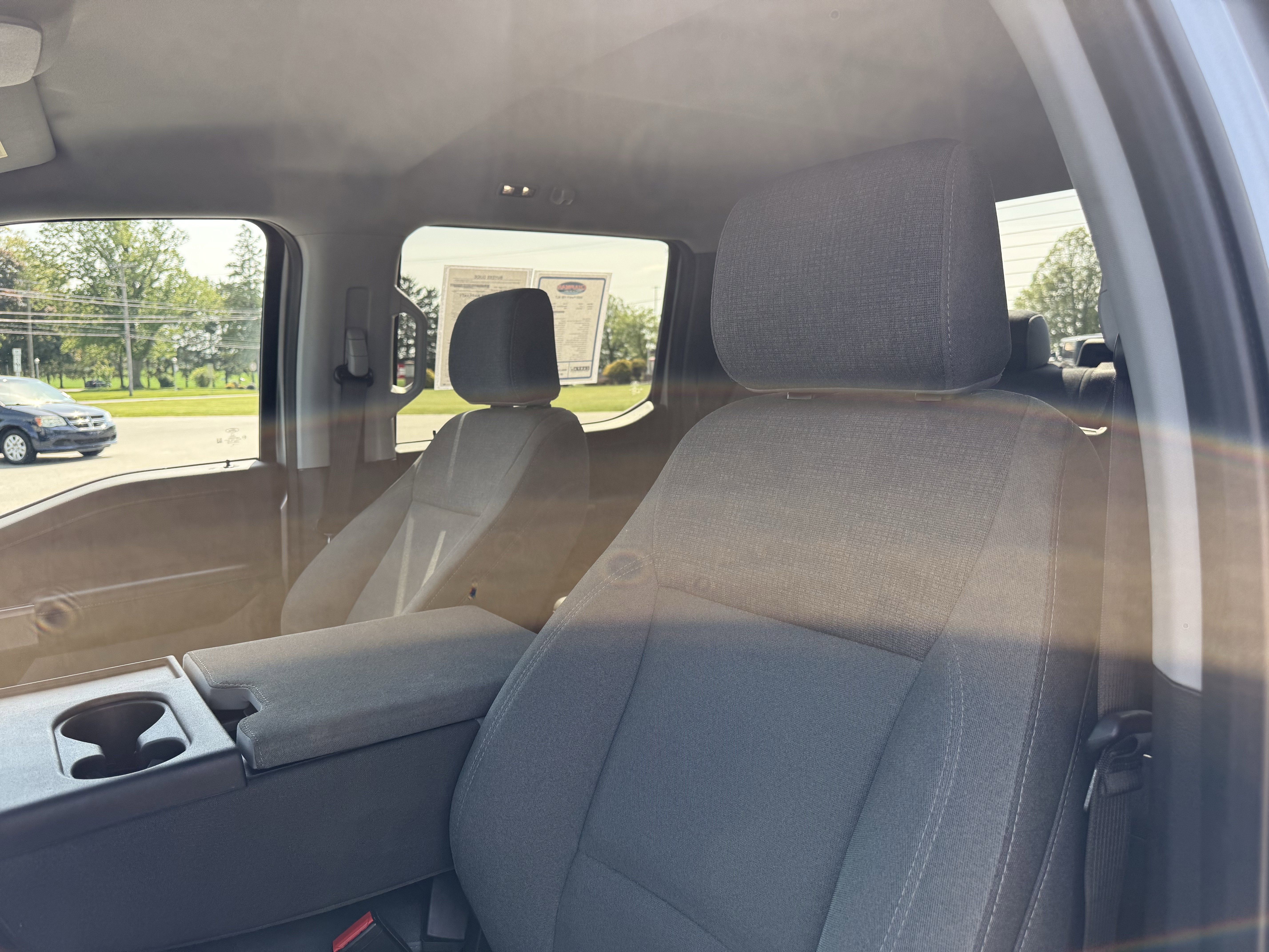 Used 2025 Silver Metallic Ford XLT image 13
