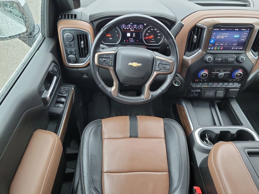 Certified Used 2022 Iridescent Pearl Tricoat Chevrolet High Country image 13