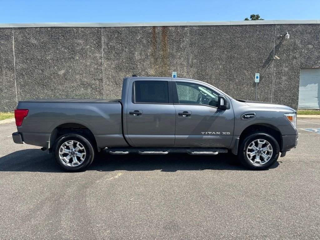 Used 2024 Gray Nissan SV image 8