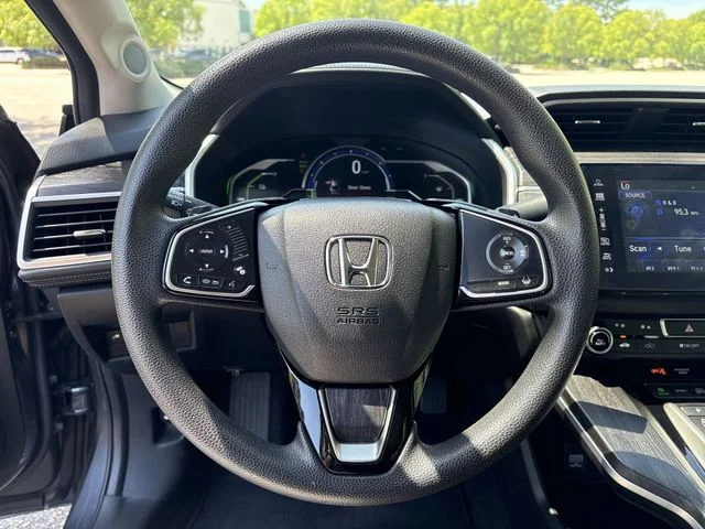 Used 2018  Honda Base image 14