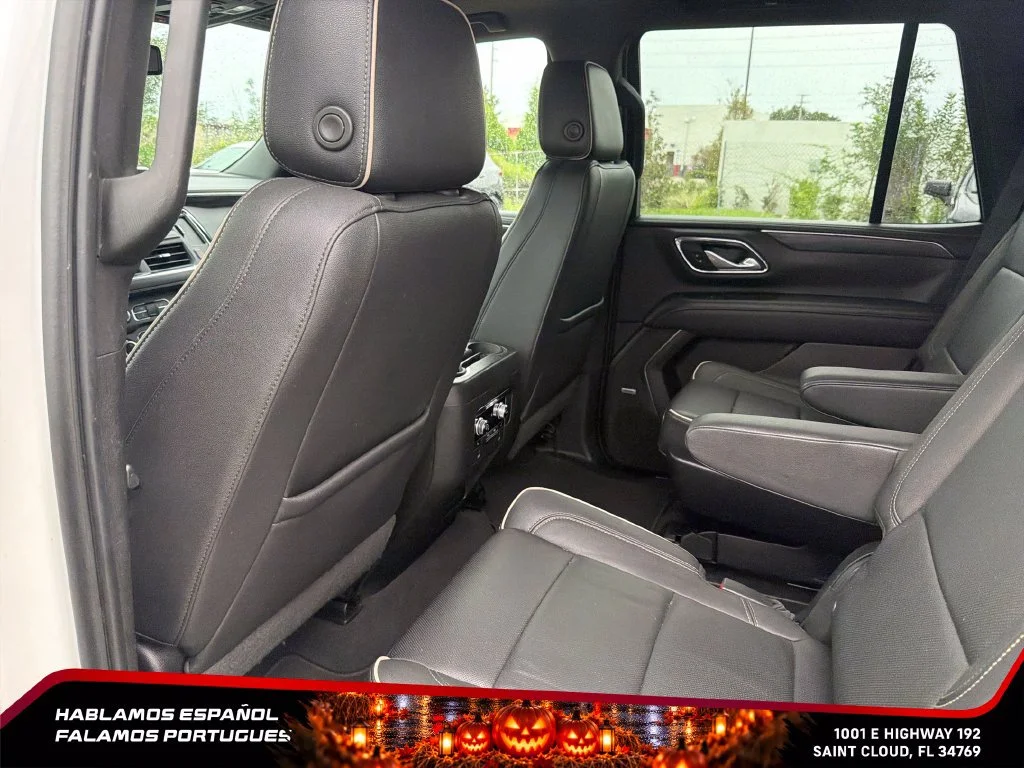 Used 2022 WHITE FROST TRICOAT GMC SLT image 28