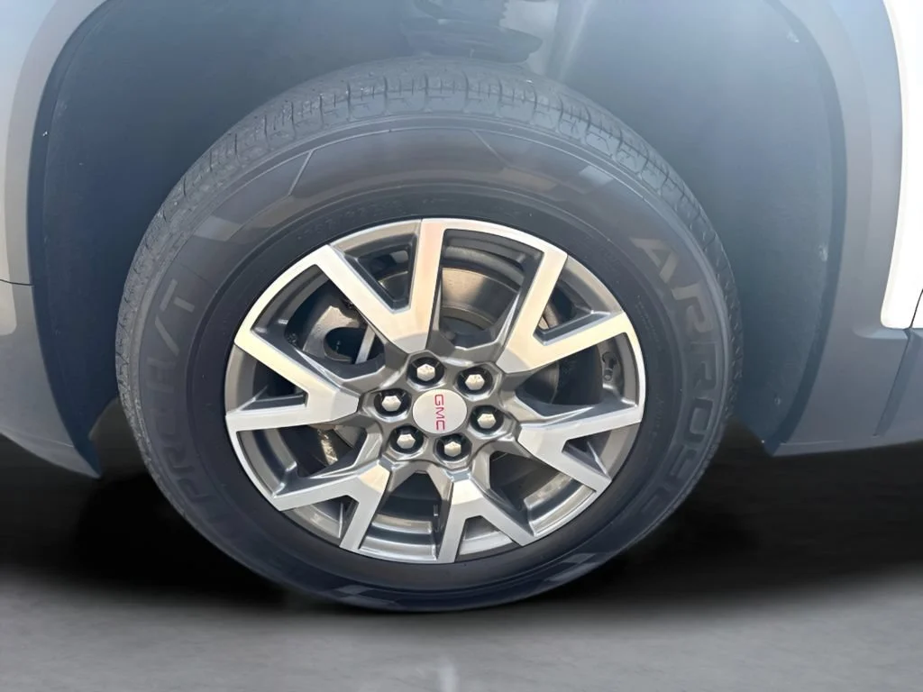 Used 2020 SUMMIT WHITE GMC SLE image 29