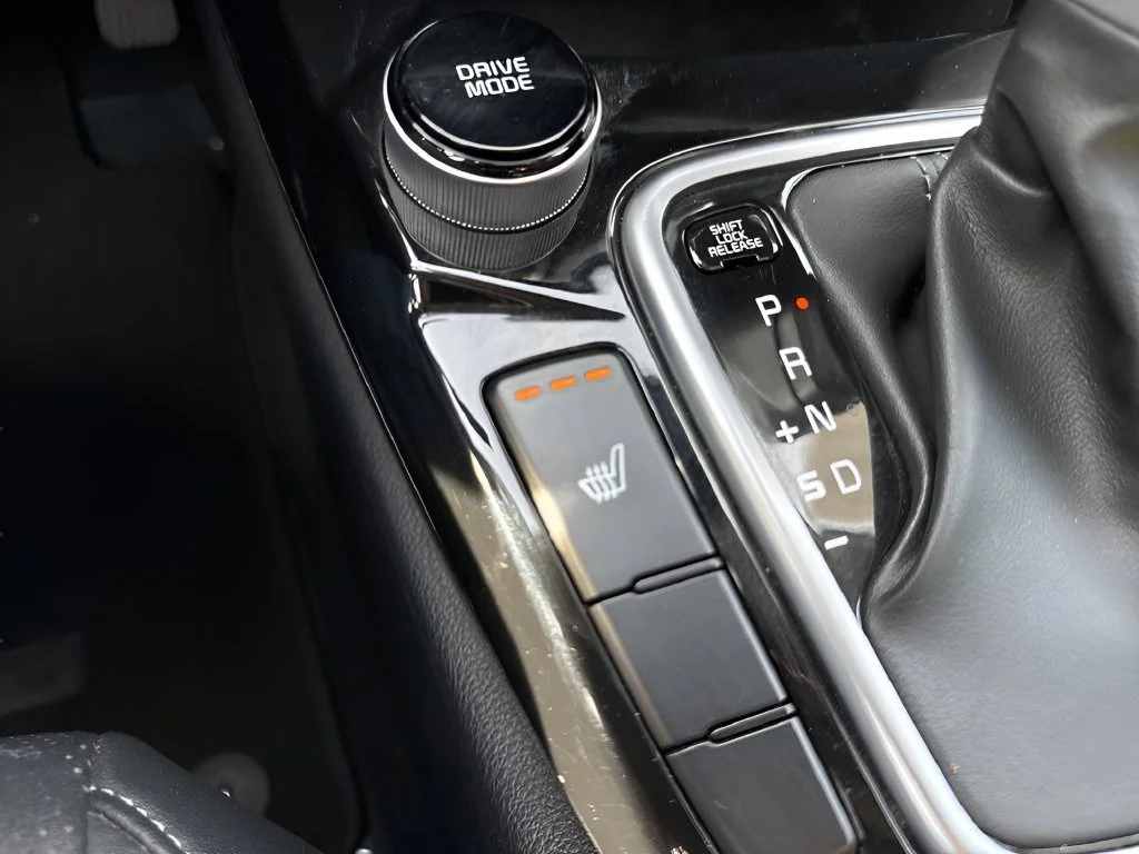 Used 2023  Kia EX image 24