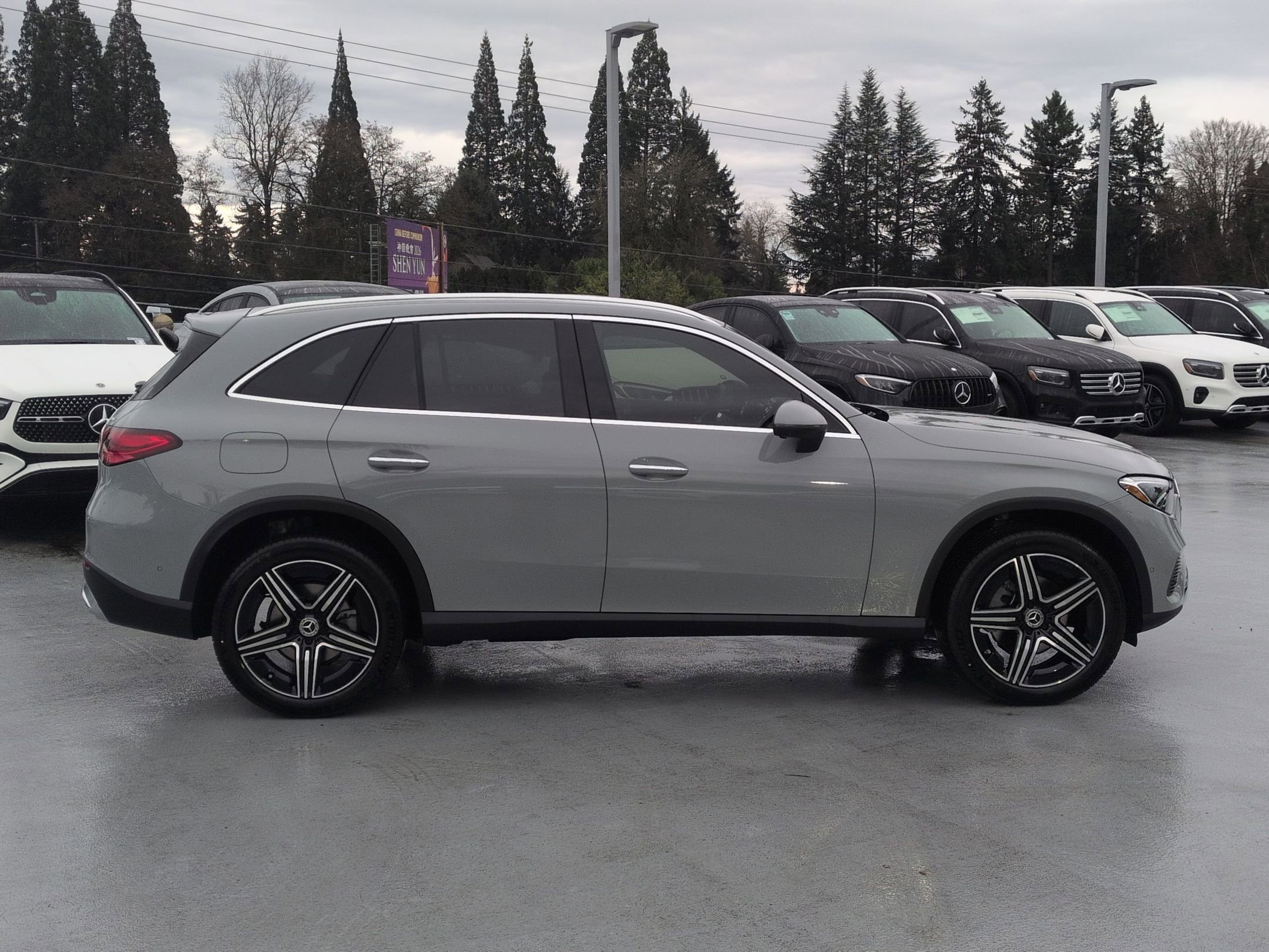 New 2026 MANUFAKTUR Alpine Grey Mercedes-Benz GLC 300 image 46