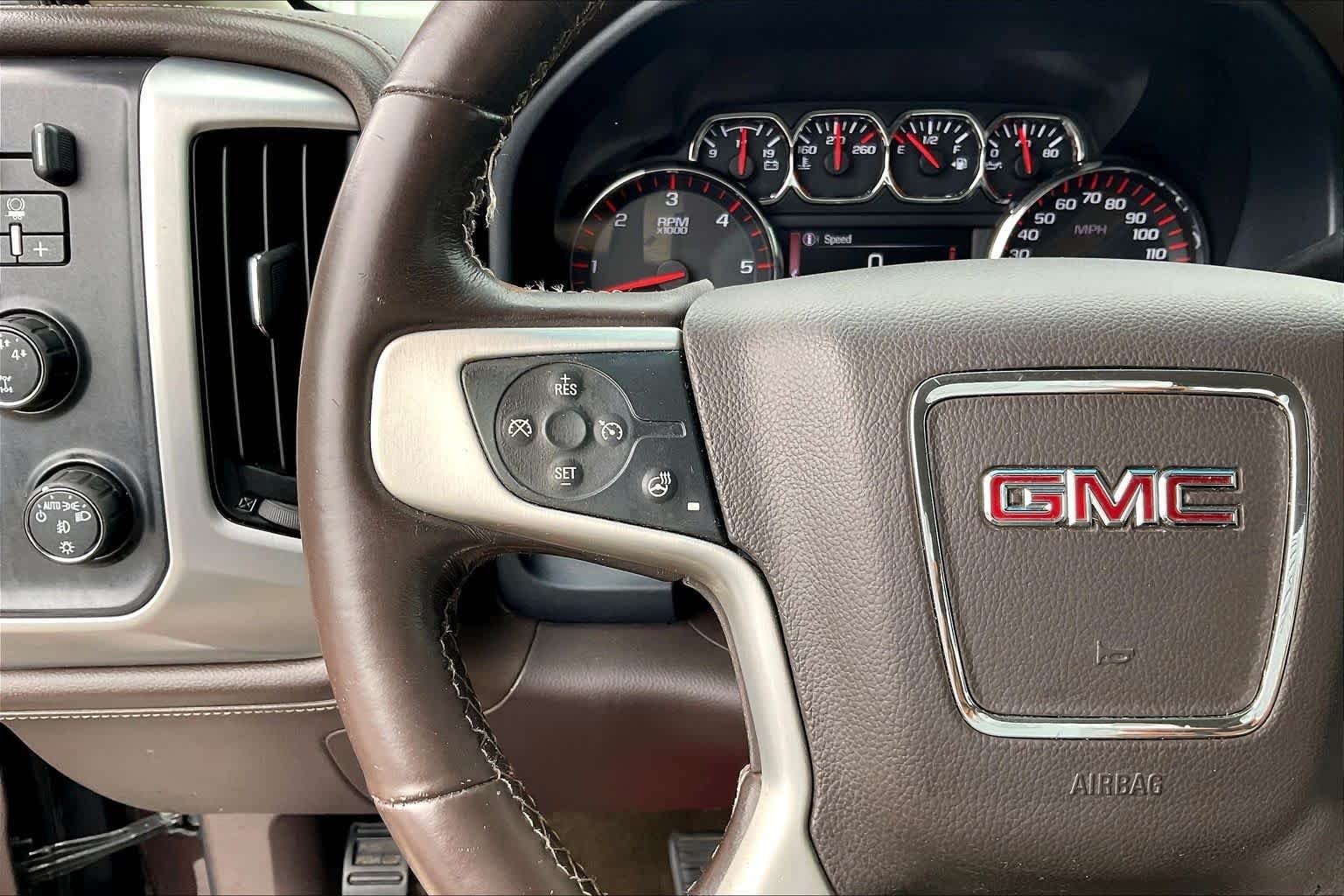 Used 2016 MAHOGANY METALLIC GMC SLT image 23