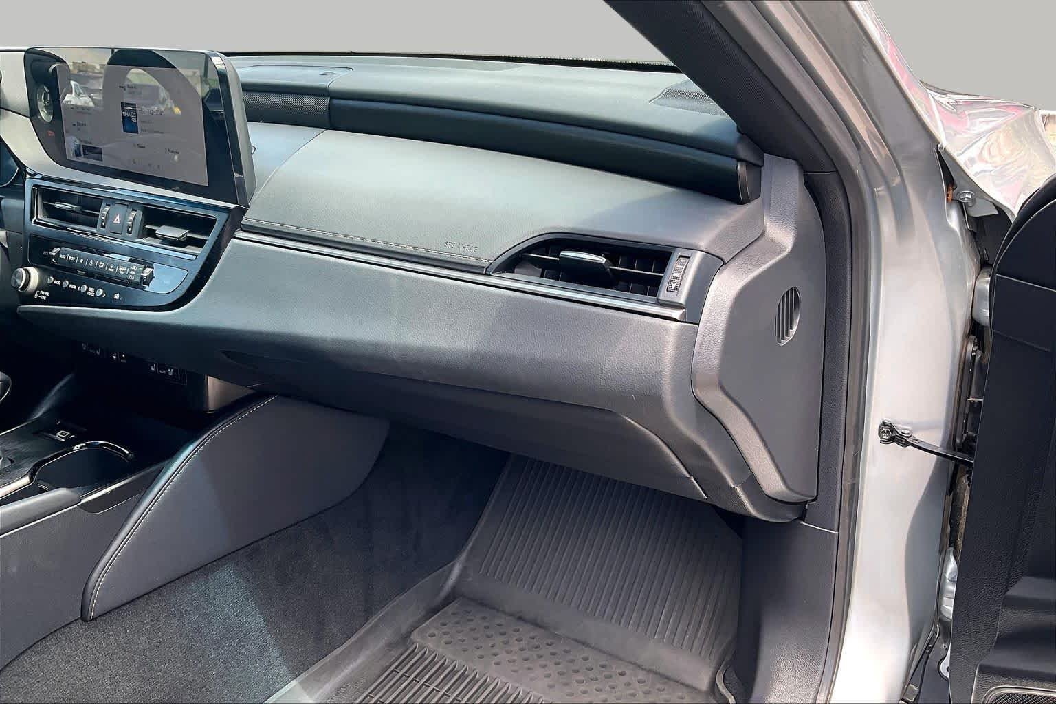 Certified Used 2025 Iridium Lexus  image 17