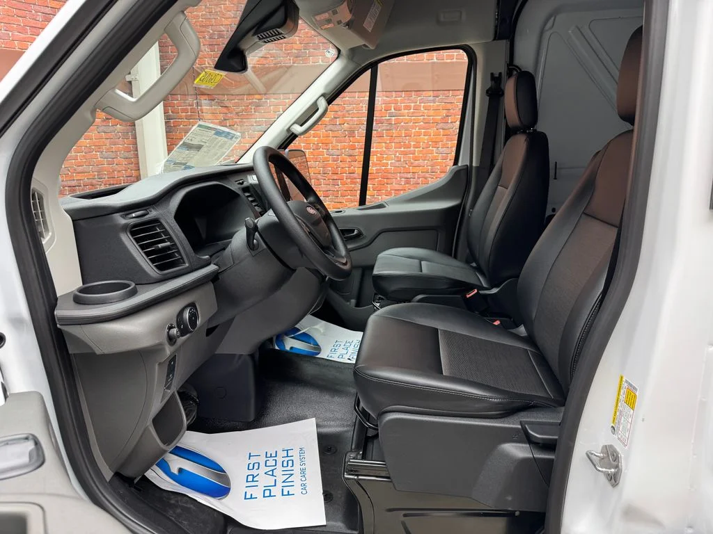 New 2026 Oxford White Ford Cargo Van image 27