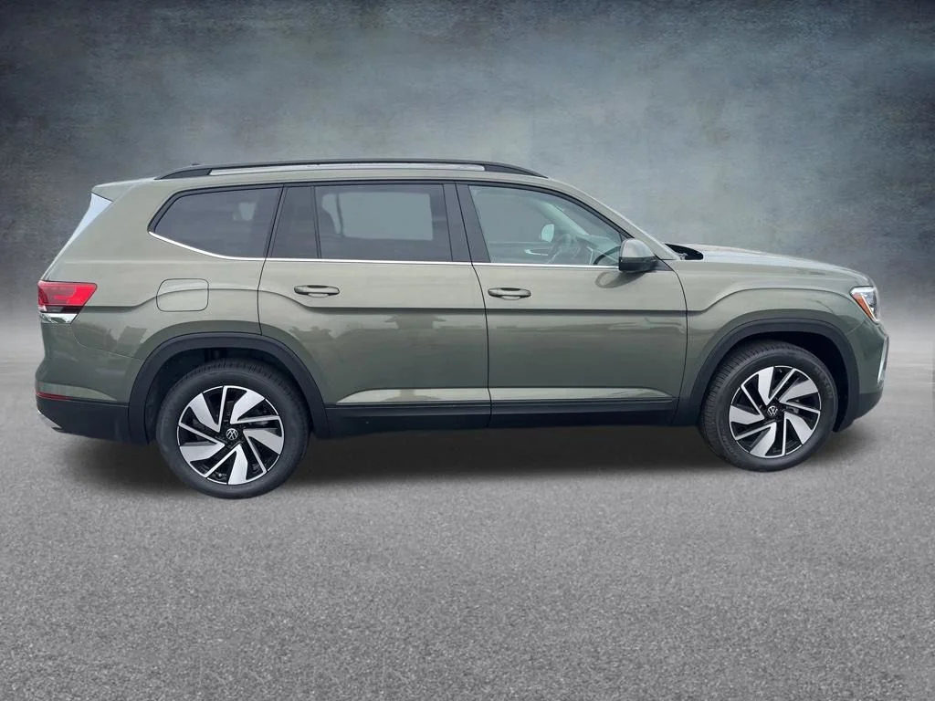 New 2026 Green Volkswagen 2.0T SE w/Technology image 6
