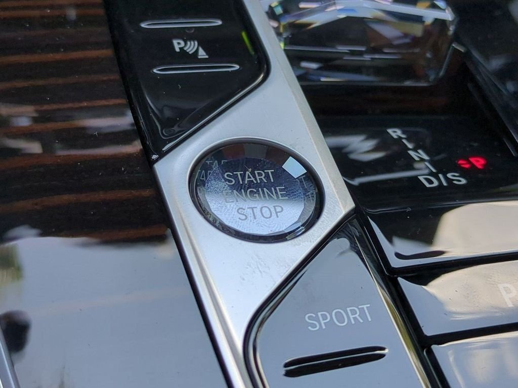 New 2027 Black Sapphire Metallic BMW xDrive40i image 28