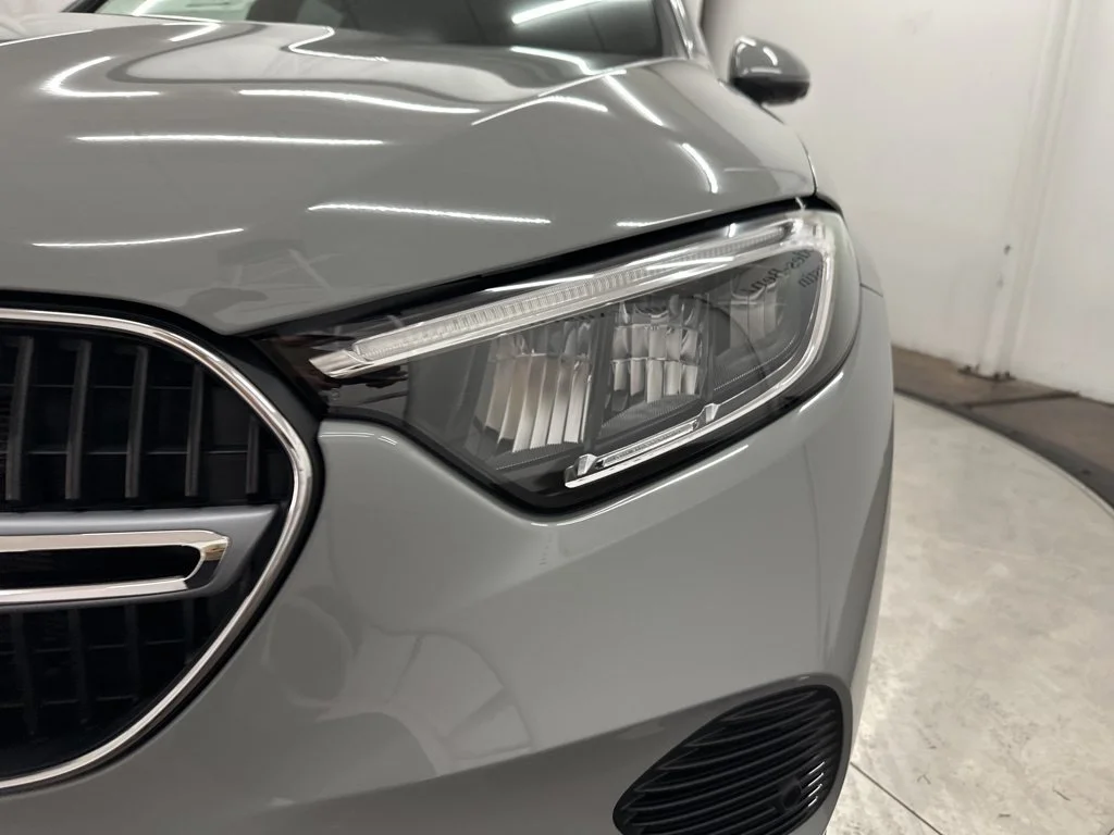 Used 2026 White Mercedes-Benz GLC 300 image 30