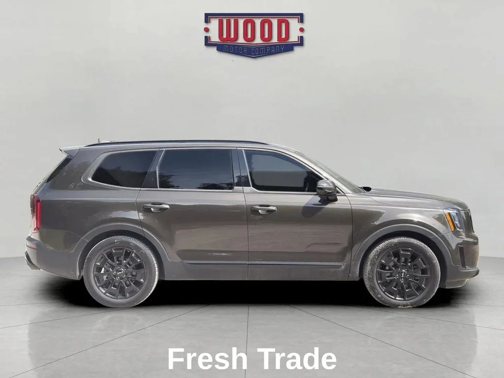 Used 2022 Dark Moss Kia SX image 6