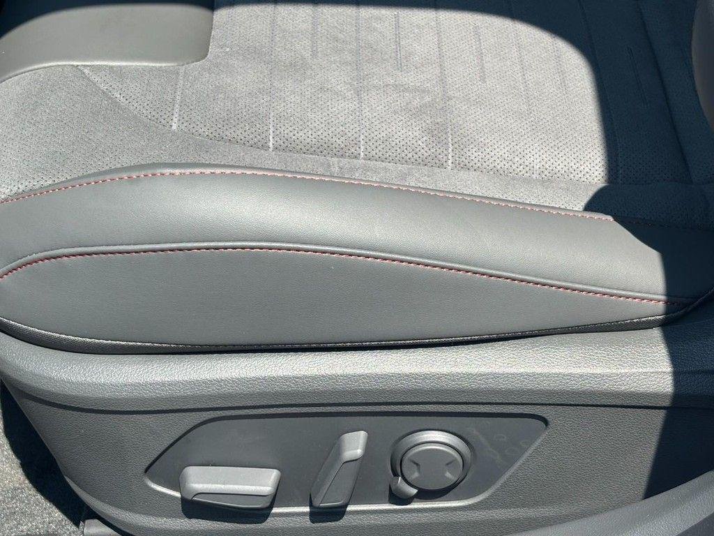 2025 Hyundai Sonata N Line - Photo 20