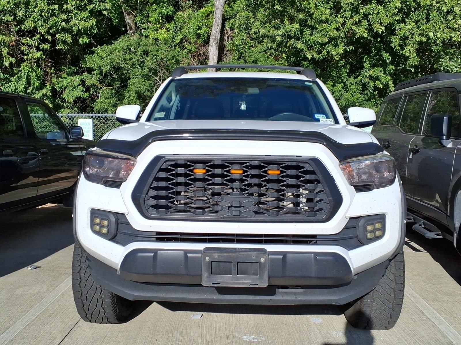 Certified Used 2019 Super White Toyota SR image 3