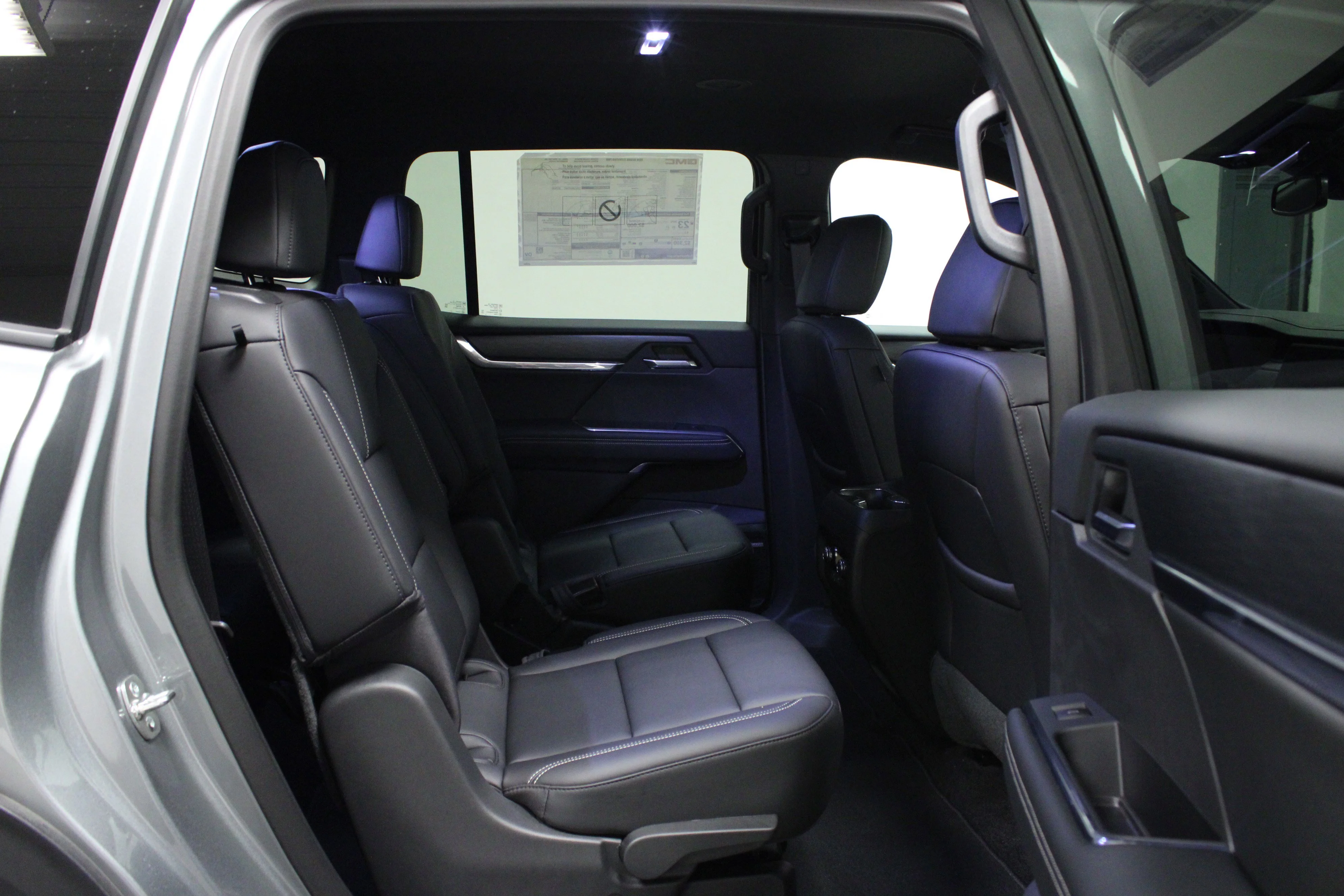 New 2025 Sterling Metallic GMC Elevation image 16