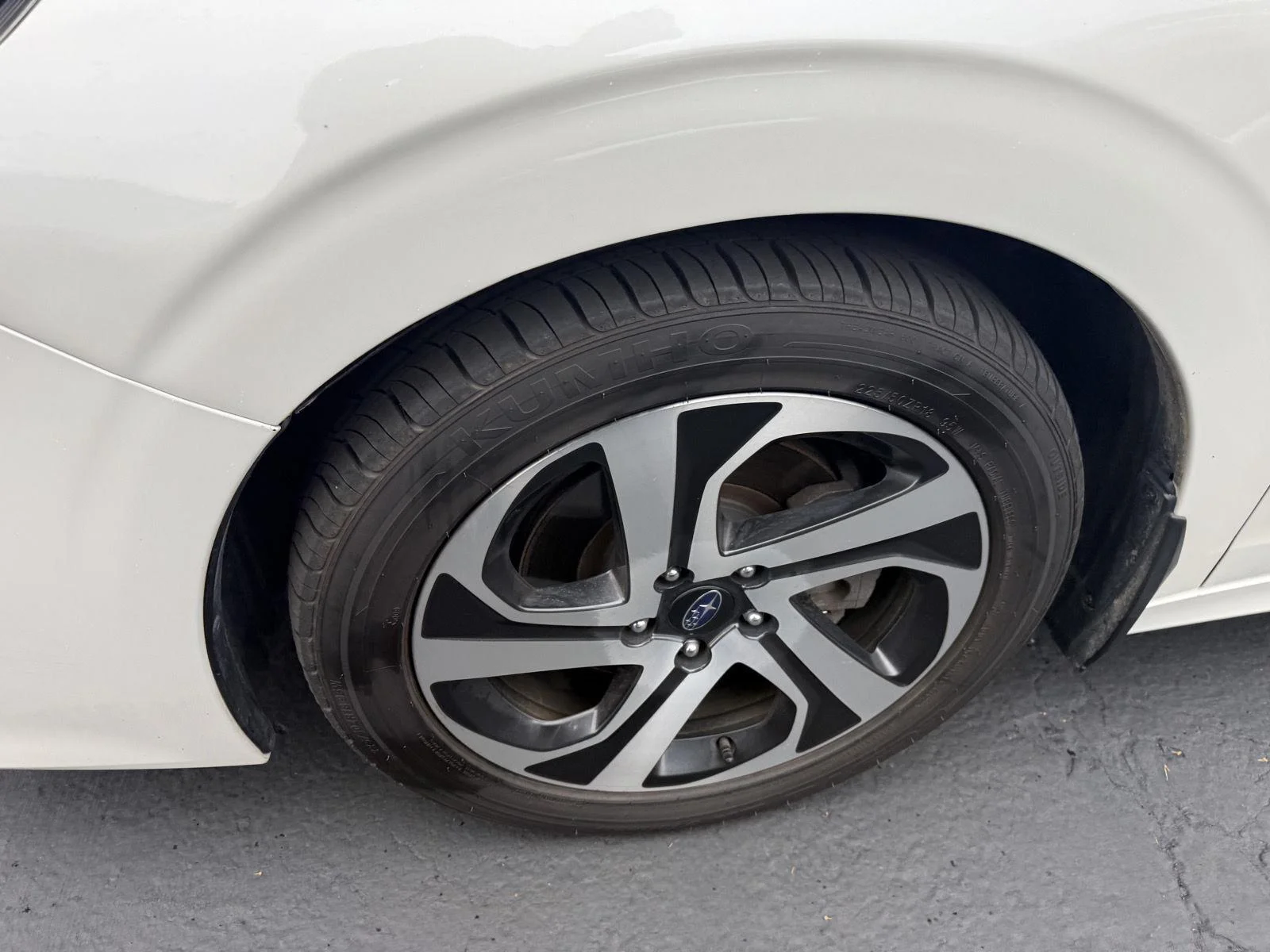 Used 2022 Wh Subaru Limited image 4