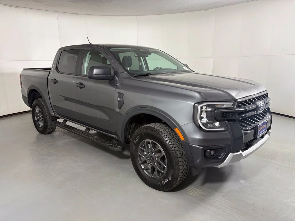 Used 2025 Gray Ford XLT image 2