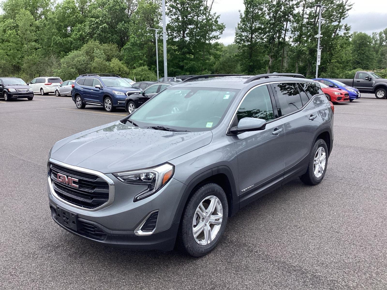 Used 2020 Satin Steel Metallic GMC SLE image 3