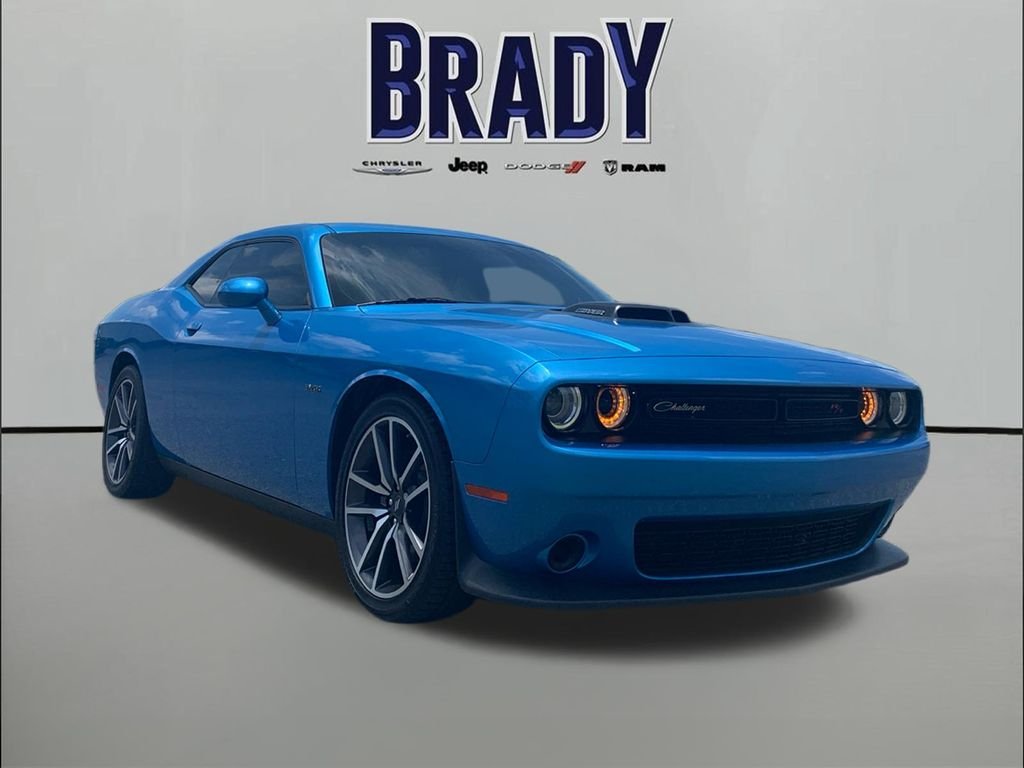 2023 Dodge Challenger R/T's photo