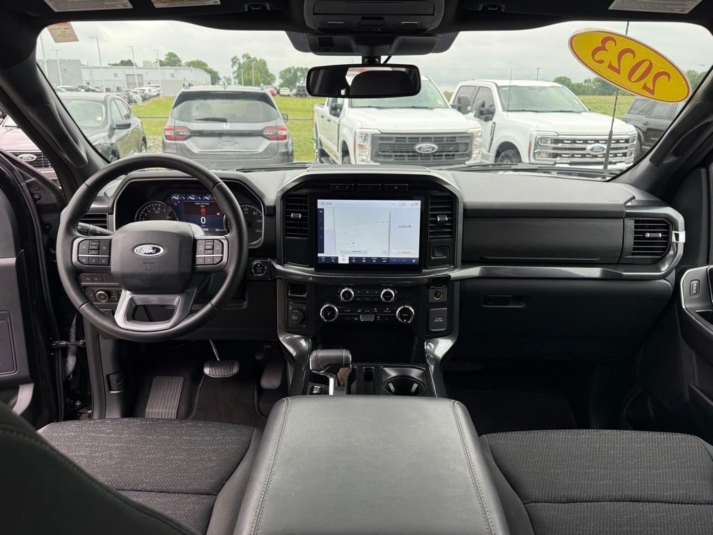 Used 2023 Black Ford XLT image 13