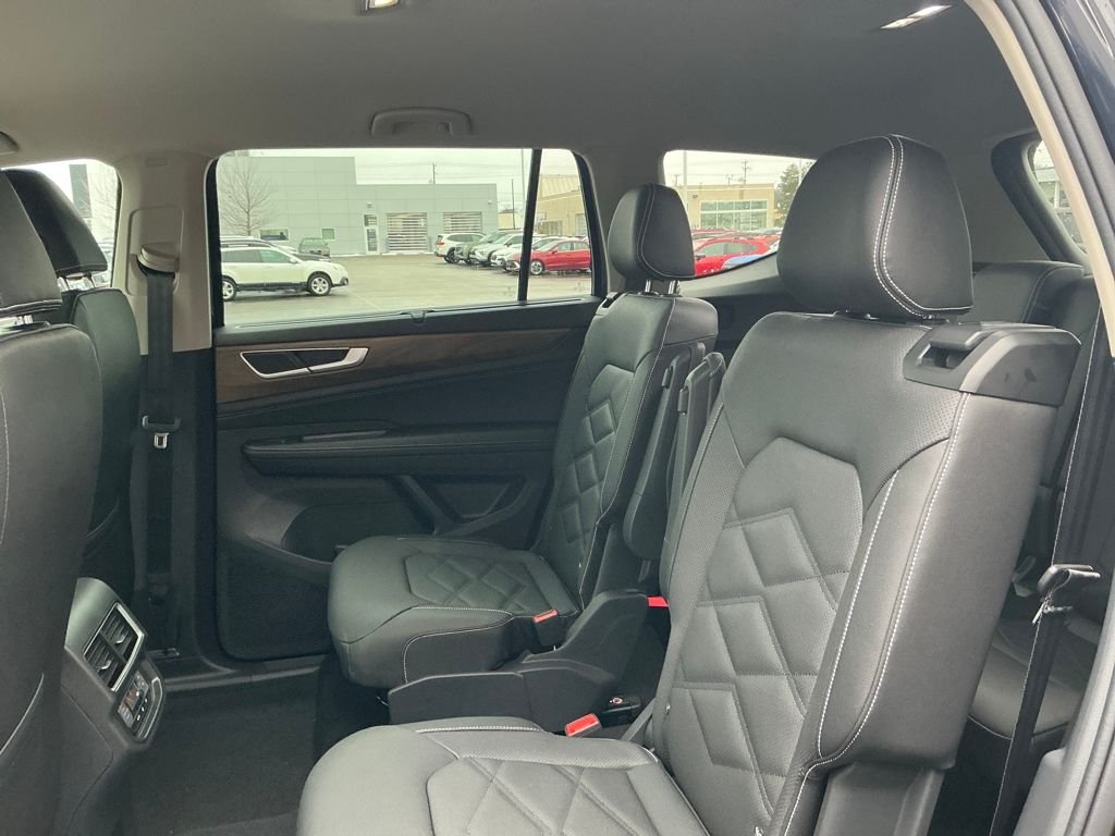 2026 Volkswagen Atlas SE w/Tech - Photo 10