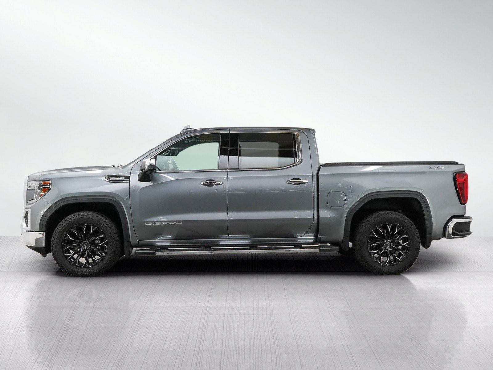 Used 2019 GMC Sierra 1500 SLT with VIN 3GTU9DED8KG307179 for sale in White Bear Lake, Minnesota