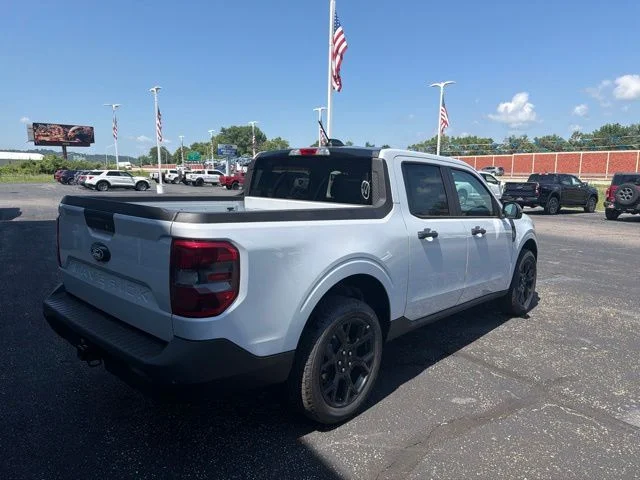 New 2026 Space White Metallic Ford XLT image 25