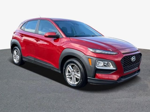 Used 2021 Red Hyundai SE image 4